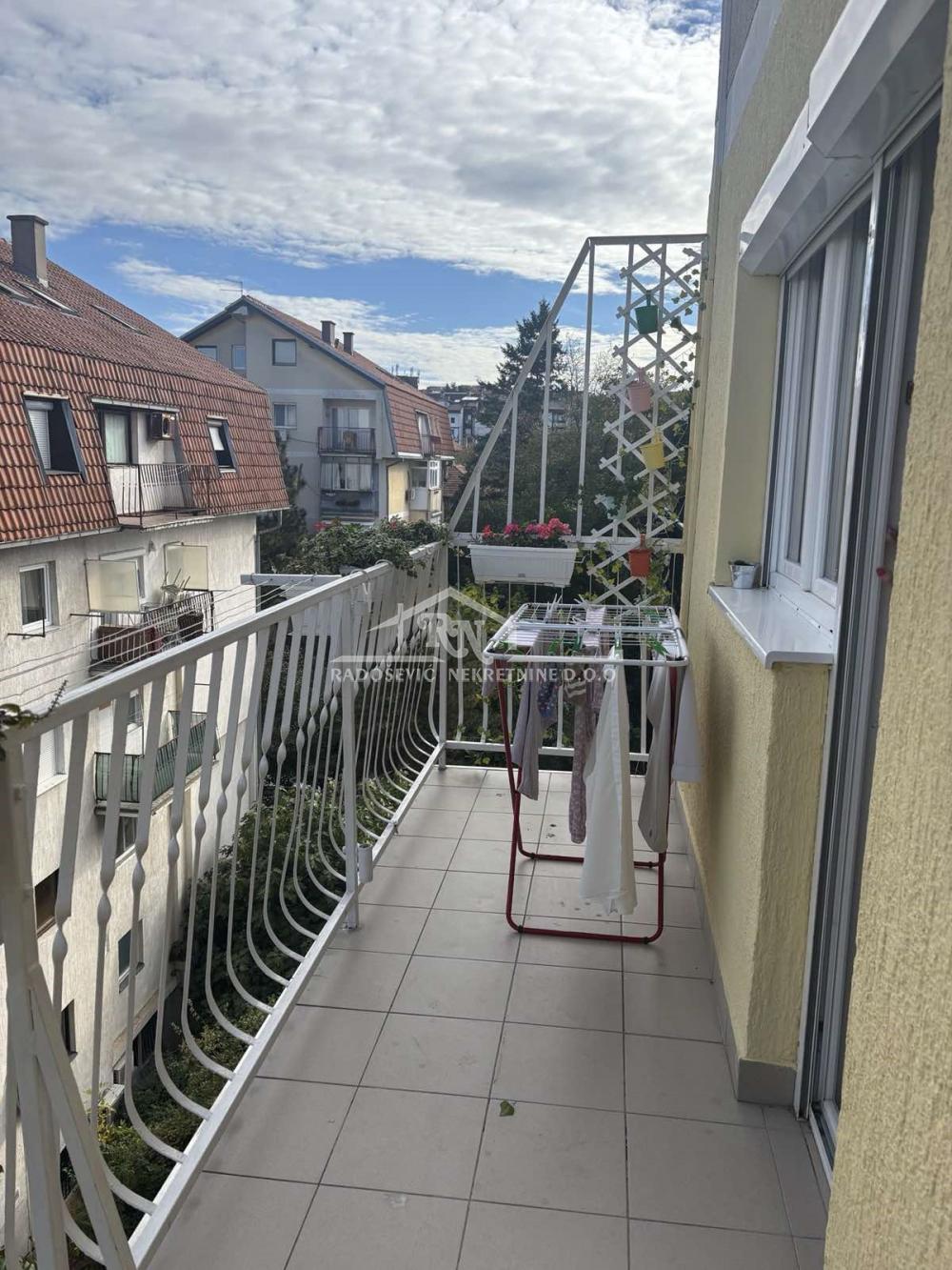 Slika 3 - Primućura Žarka, Dvoiposoban stan na prodaju, 66m2, 120.000€