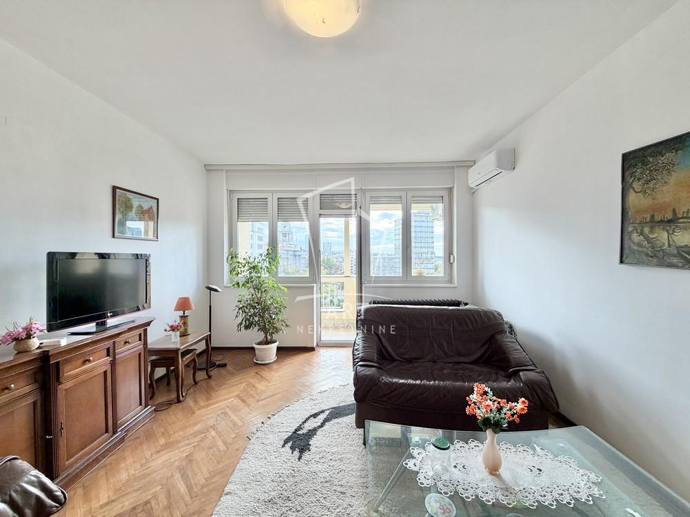 Slika 3 - Admirala Geprata, Trosoban stan za izdavanje, 78m2, 800€