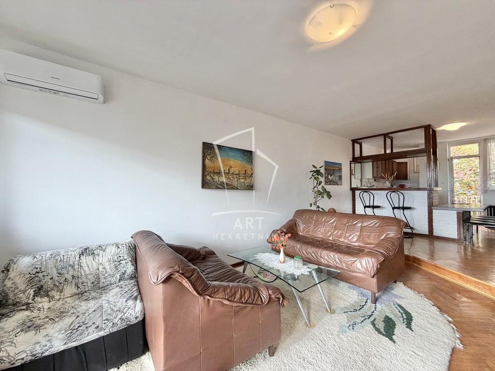 Slika 1 - Admirala Geprata, Trosoban stan za izdavanje, 78m2, 800€