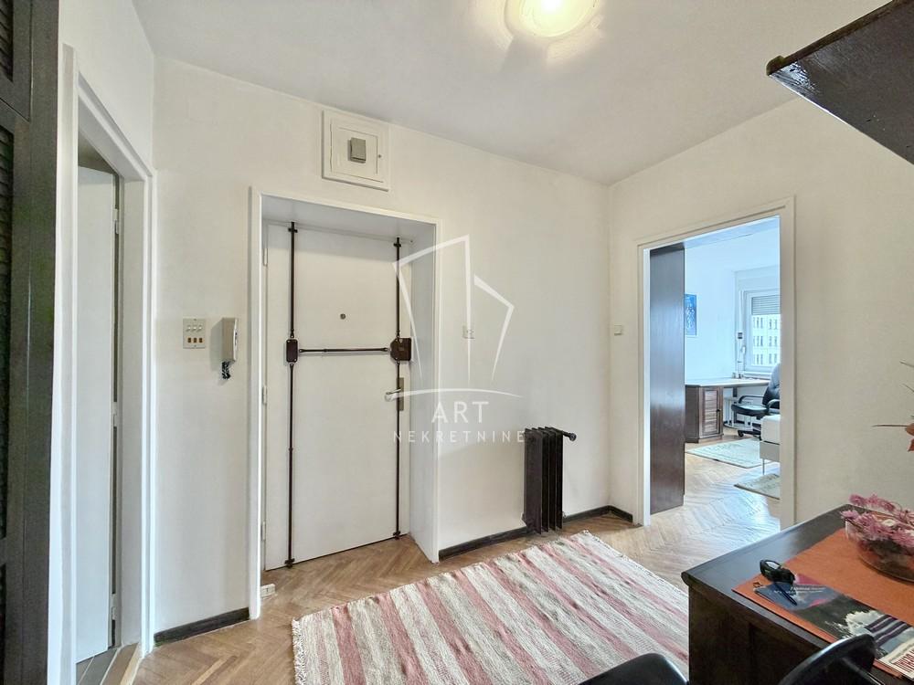 Slika 9 - Admirala Geprata, Trosoban stan za izdavanje, 78m2, 800€