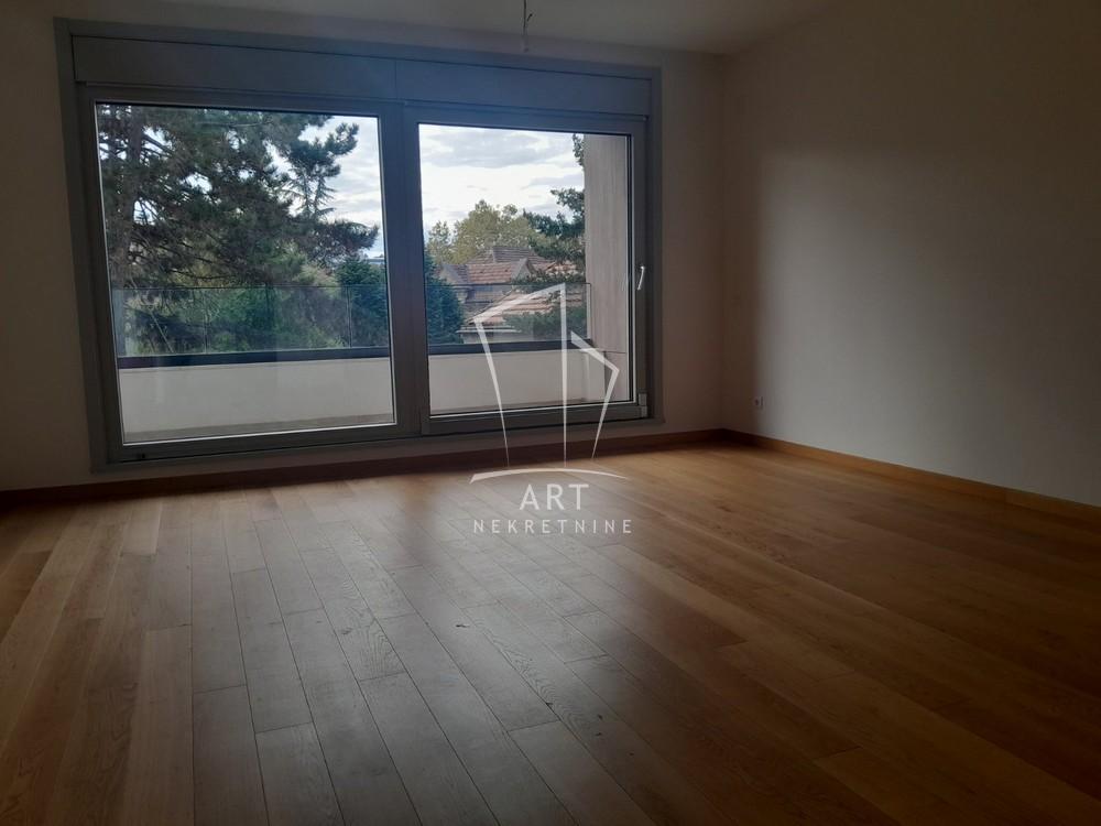 Slika 1 - Milovana Marinkovića, Četvorosoban stan za izdavanje, 102m2, 1.400€