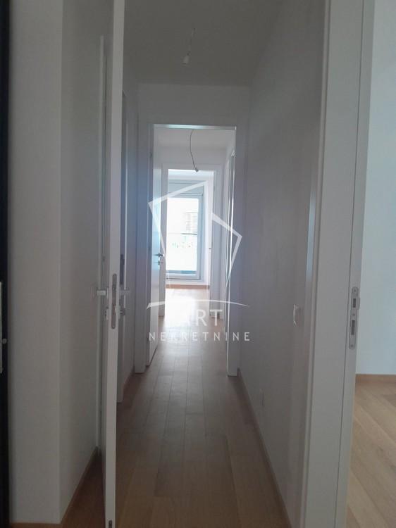 Slika 8 - Milovana Marinkovića, Četvorosoban stan za izdavanje, 102m2, 1.400€