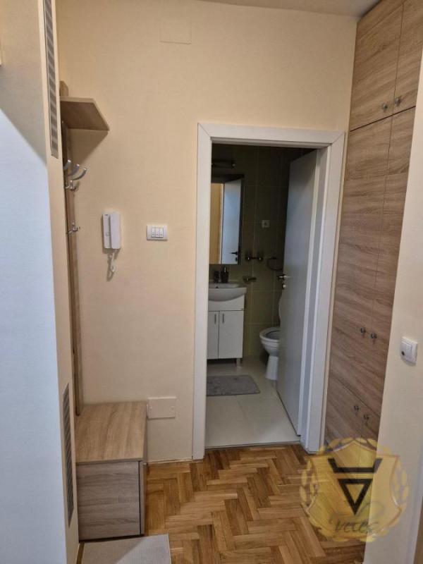 Slika 10 - Dvosoban stan za izdavanje, 45m2, 800€