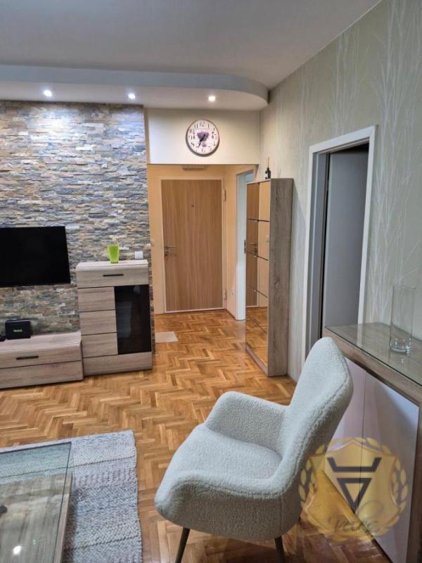 Slika 3 - Dvosoban stan za izdavanje, 45m2, 800€