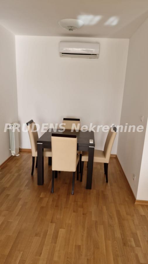 Slika 8 - Bokeljska, Trosoban stan za izdavanje, 89m2, 1.200€