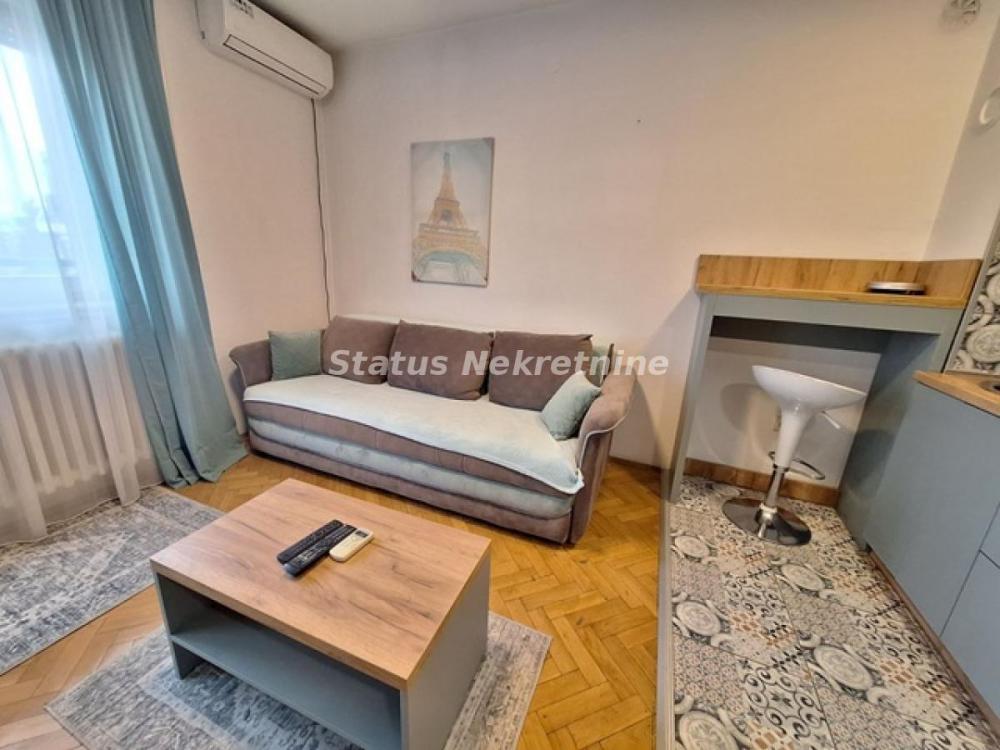 Glavna slika -Jednosoban stan za izdavanje, 28m2, 300€