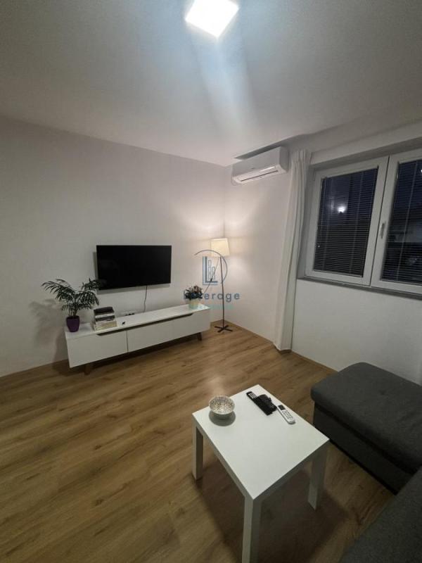 Slika 1 - Vase Stajića, Jednosoban stan na prodaju, 21m2, 80.000€