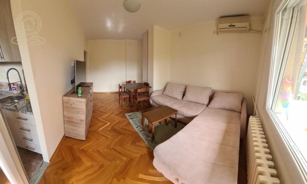 Glavna slika -Trosoban stan za izdavanje, 55m2, 550€