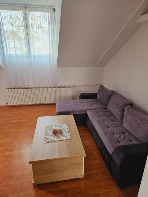 Slika 4 - Petosoban stan za izdavanje, 100m2, 450€