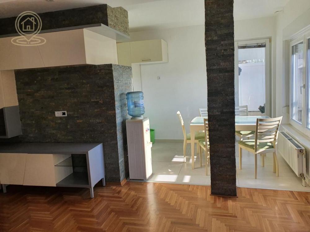 Glavna slika -Petosoban stan za izdavanje, 110m2, 800€