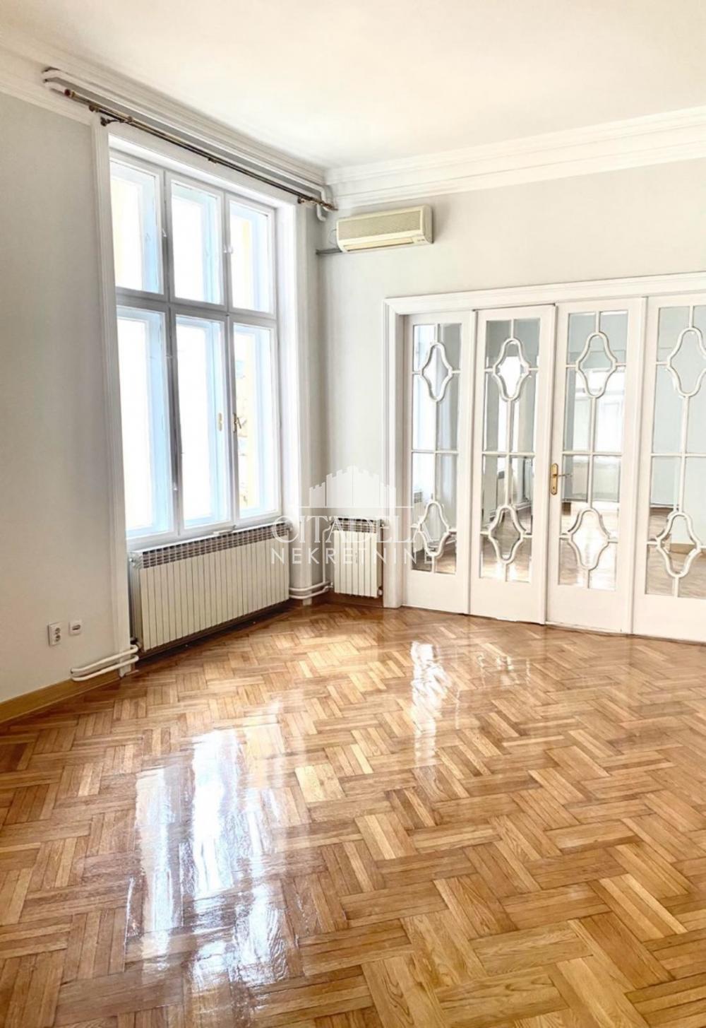 Slika 5 - Cara Uroša,  Stan za izdavanje, 239m2, 2.300€