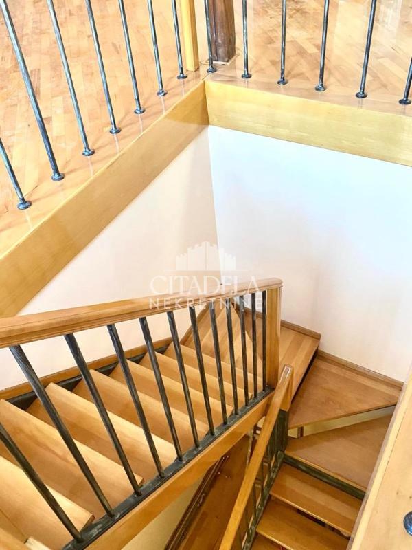 Slika 8 - Cara Uroša,  Stan za izdavanje, 239m2, 2.300€