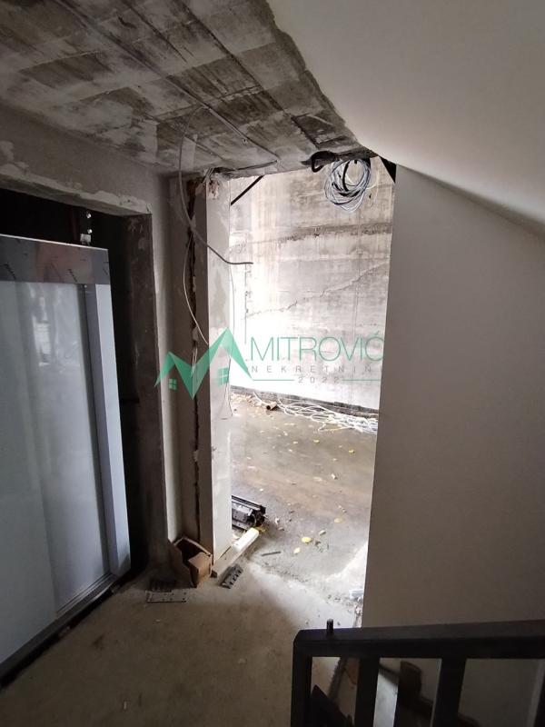 Slika 11 -  Lokal na prodaju, 349m2, 802.700€