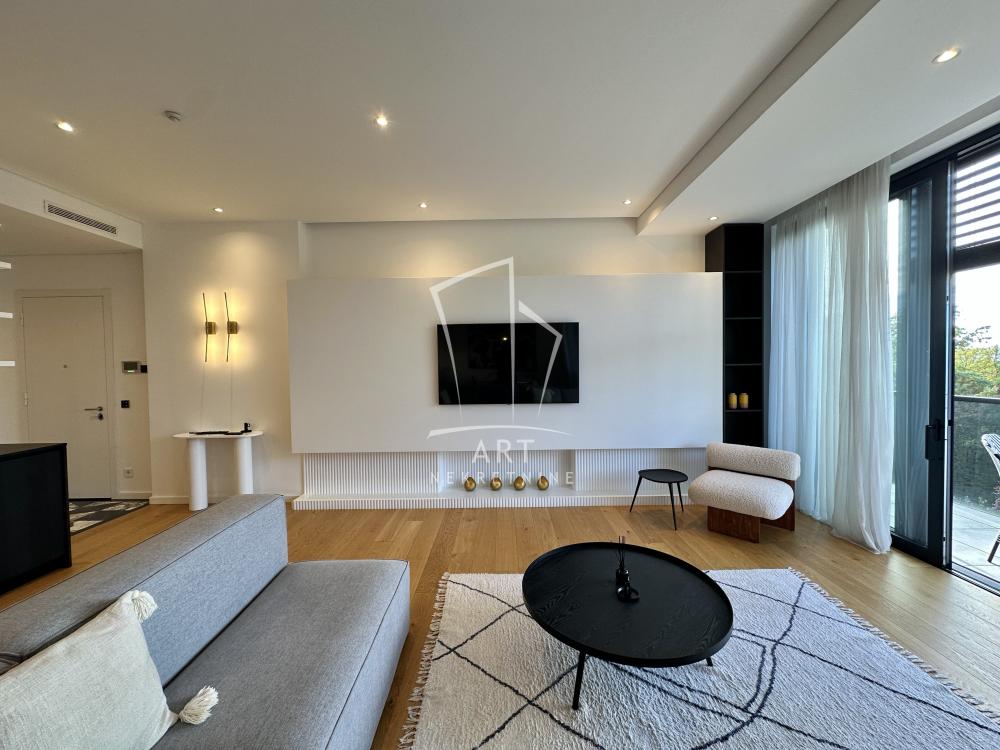 Slika 2 - Dr Vojislava Stojanovića, Trosoban stan za izdavanje, 108m2, 2.300€