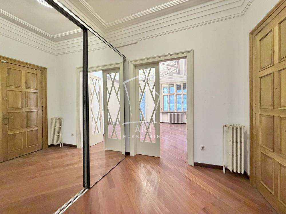 Slika 9 - Mileševska, Šestosoban stan za izdavanje, 291m2, 4.000€