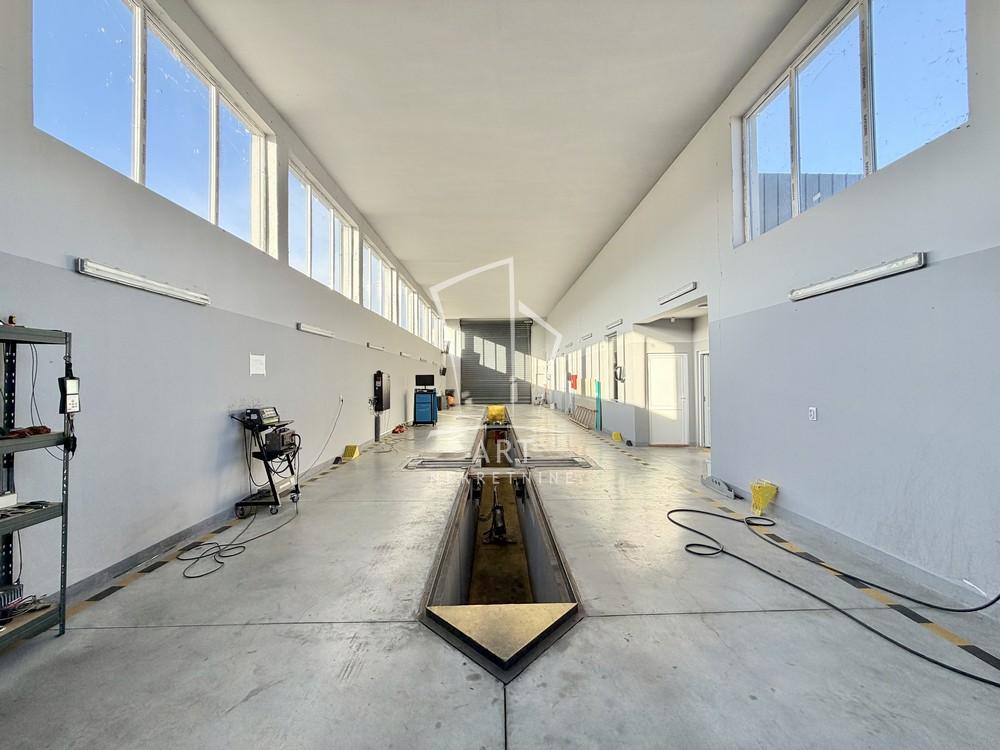 Slika 10 - Smederevski put,  Lokal na prodaju, 255m2, 560.000€