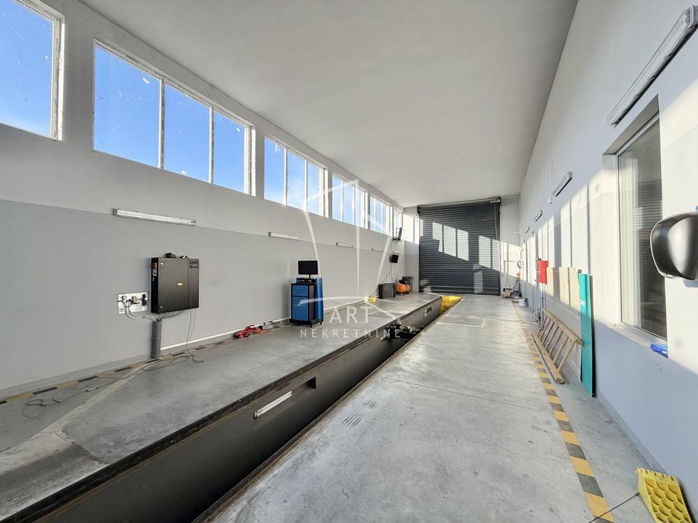 Slika 9 - Smederevski put,  Lokal na prodaju, 255m2, 560.000€