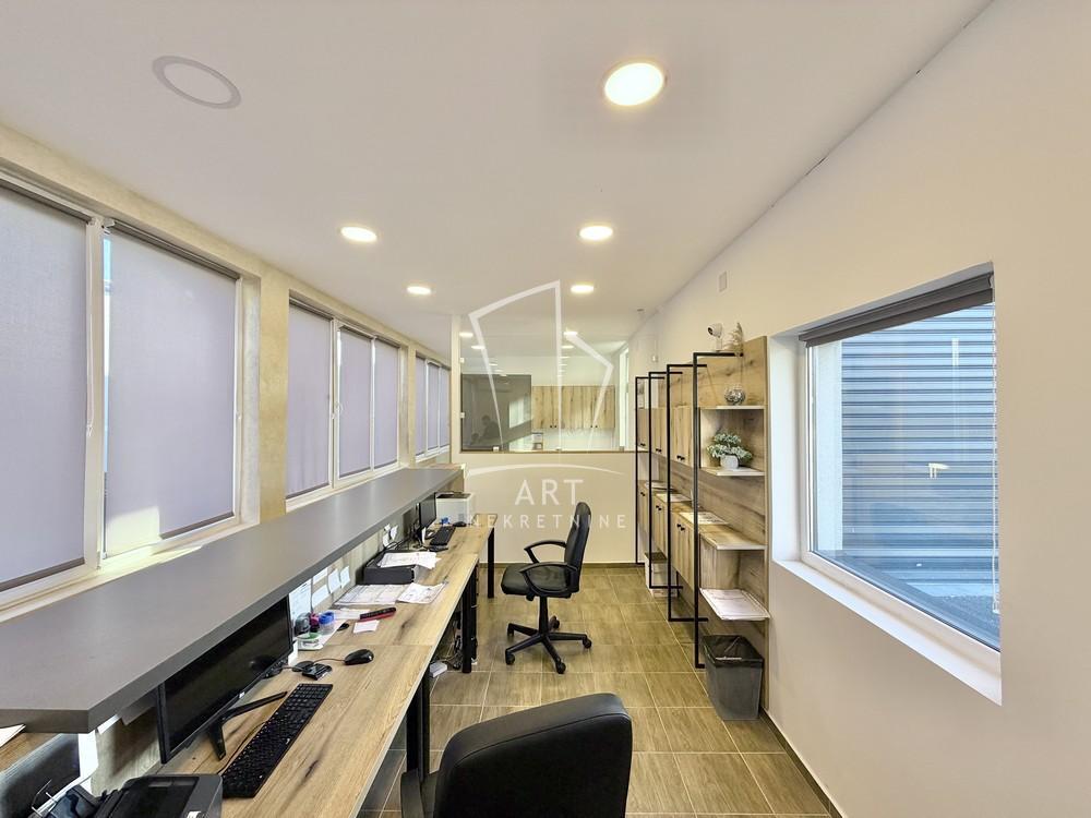 Glavna slika -Smederevski put,  Lokal na prodaju, 255m2, 560.000€