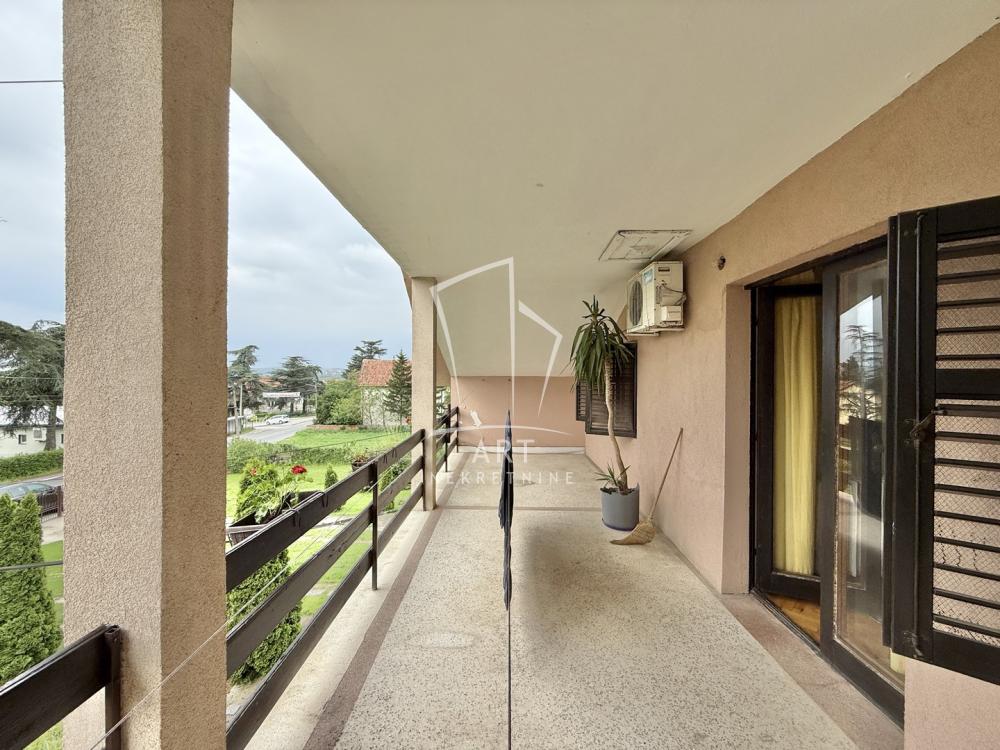 Slika 11 - Đurđije Cvetić,  Kuća na prodaju, 180m2, 285.000€