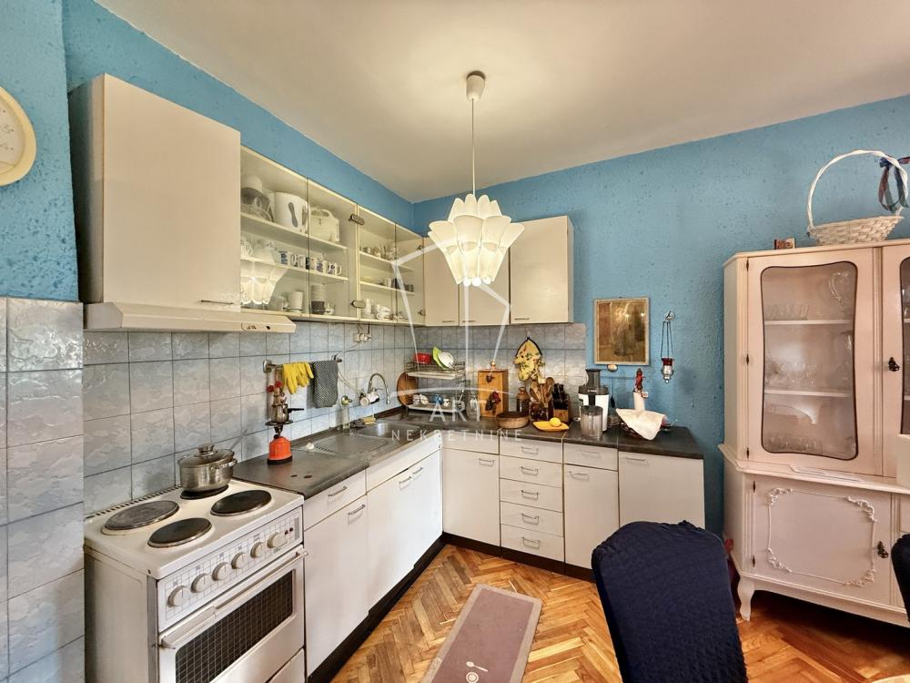 Slika 7 - Đurđije Cvetić,  Kuća na prodaju, 180m2, 285.000€