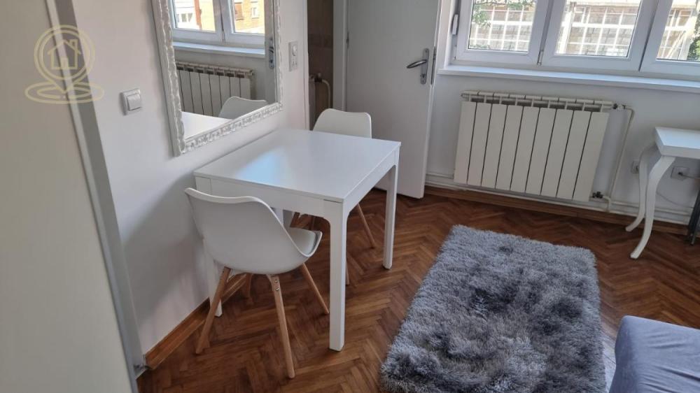 Slika 1 - Jednosoban stan za izdavanje, 20m2, 450€