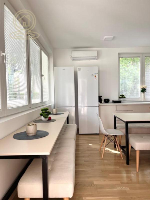 Slika 2 -  Lokal na prodaju, 555m2, 495.000€