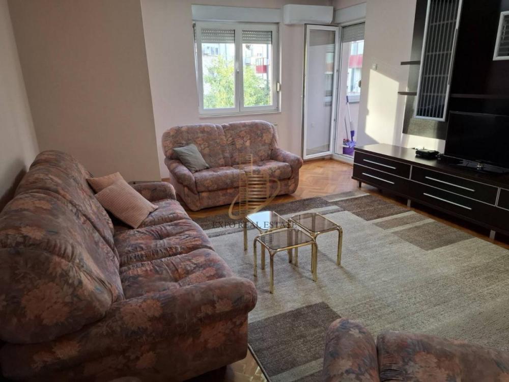 Glavna slika -Jednoiposoban stan za izdavanje, 58m2, 400€