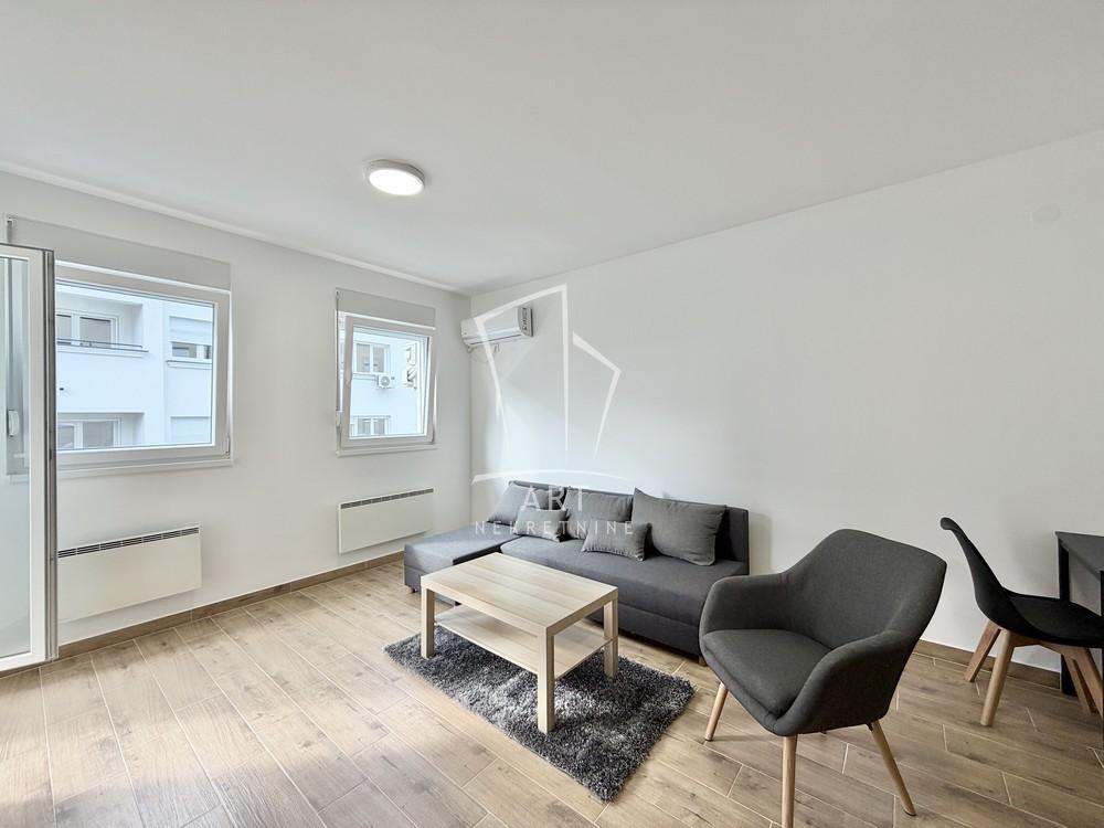 Slika 1 - Aleksandra Bugarskog, Dvosoban stan na prodaju, 40m2, 105.000€