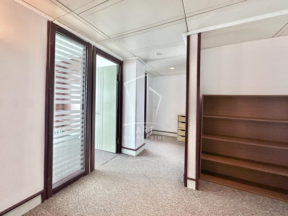 Slika 4 - Vladimira Popovića,  Lokal za izdavanje, 129m2, 1.939€