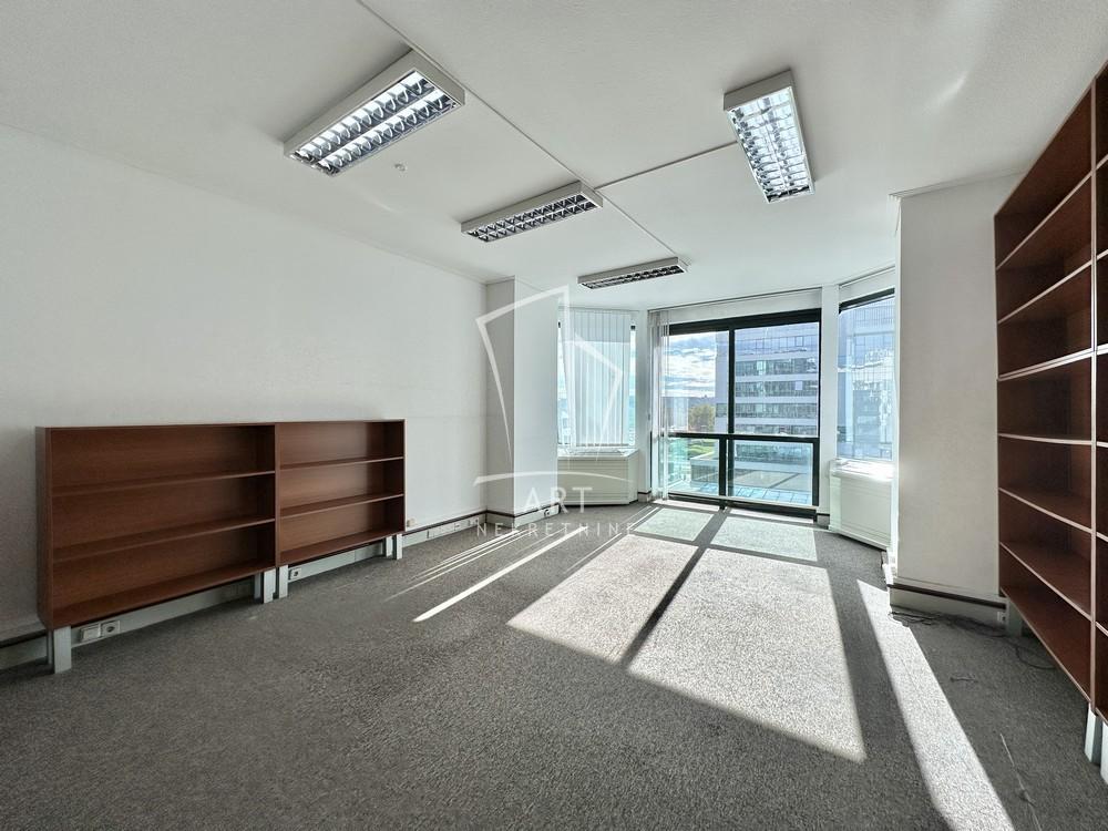 Glavna slika -Vladimira Popovića,  Lokal za izdavanje, 129m2, 1.939€