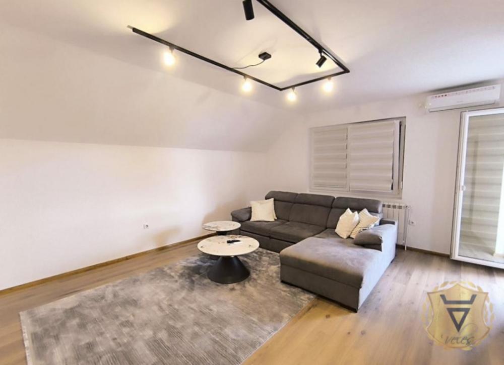 Slika 1 - Trosoban stan za izdavanje, 80m2, 550€