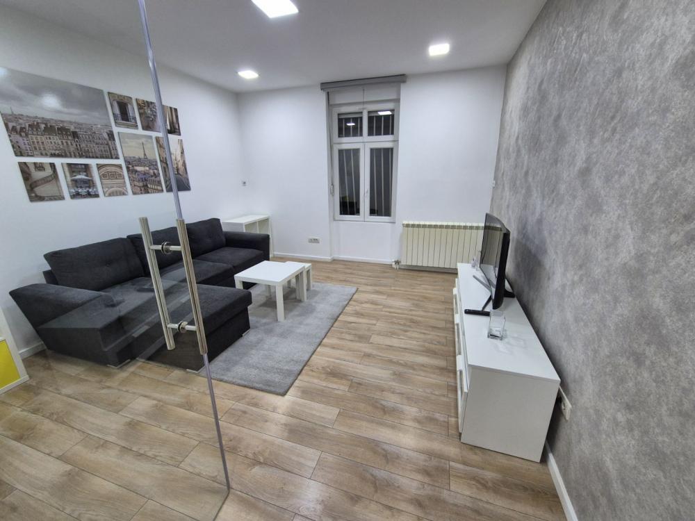 Slika 3 - Beogradska, Dvosoban stan za izdavanje, 50m2, 700€