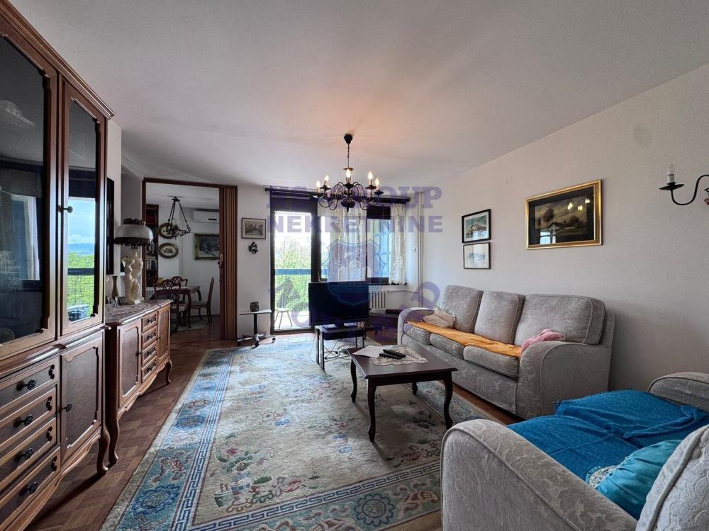 Glavna slika -Trosoban stan na prodaju, 83m2, 212.180€