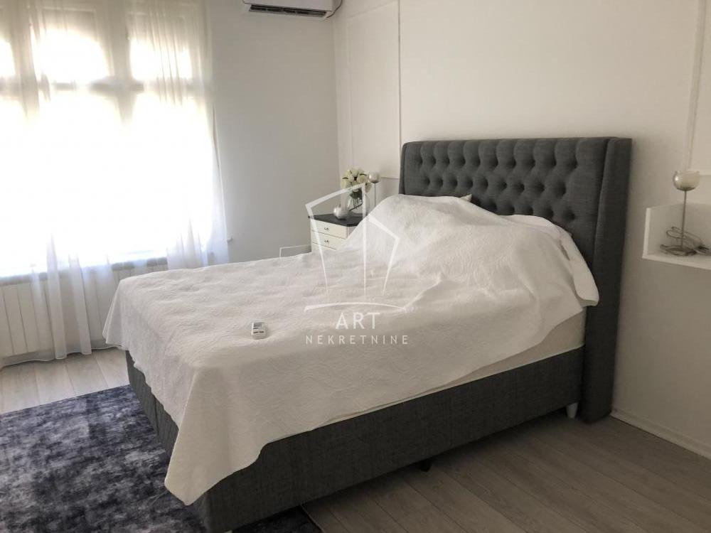 Slika 2 - Knez Miletina, Trosoban stan za izdavanje, 61m2, 1.200€