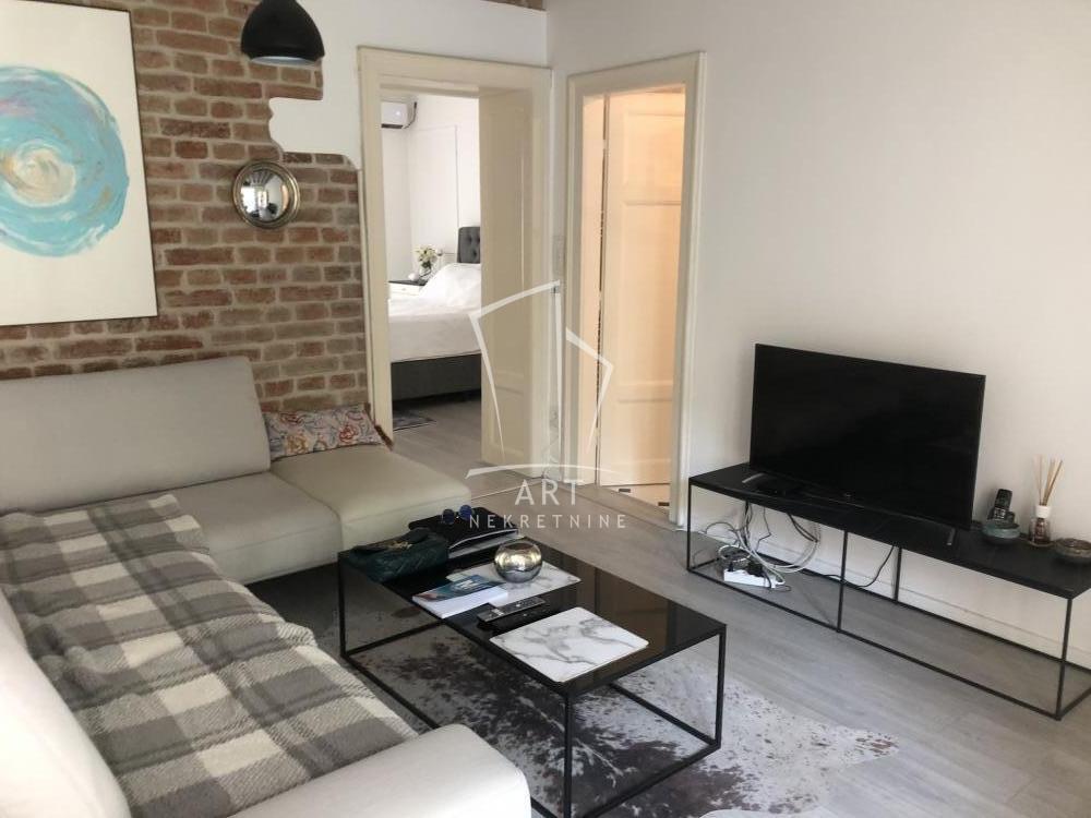 Glavna slika -Knez Miletina, Trosoban stan za izdavanje, 61m2, 1.200€