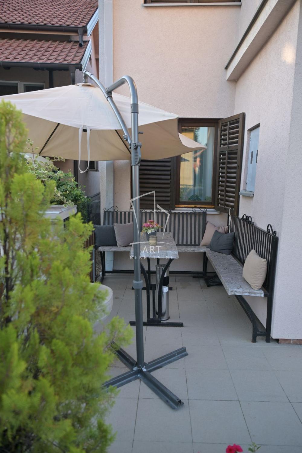 Slika 8 - Iđoška,  Kuća na prodaju, 176m2, 255.000€