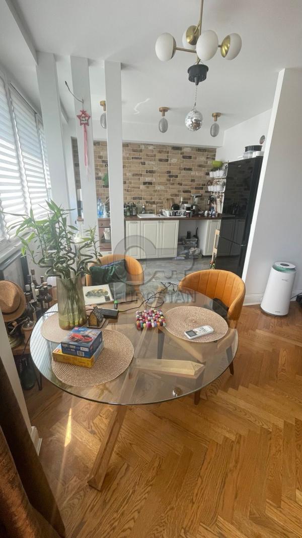 Slika 1 - Ustanička, Petosoban stan na prodaju, 113m2, 335.000€