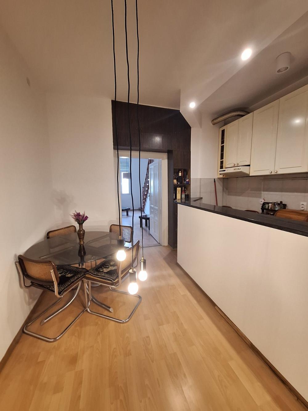 Slika 2 - Knez Mihailova, Dvosoban stan za izdavanje, 47m2, 700€