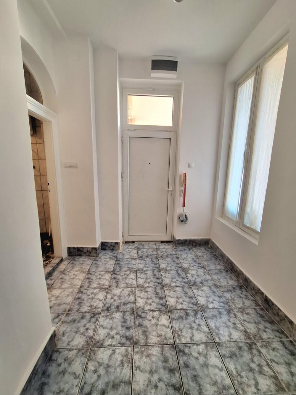 Slika 6 - Knez Mihailova, Dvosoban stan za izdavanje, 47m2, 700€