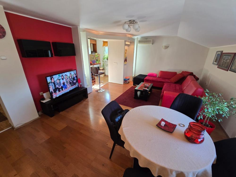 Slika 1 - Ratka Mitrovića, Trosoban stan za izdavanje, 73m2, 550€