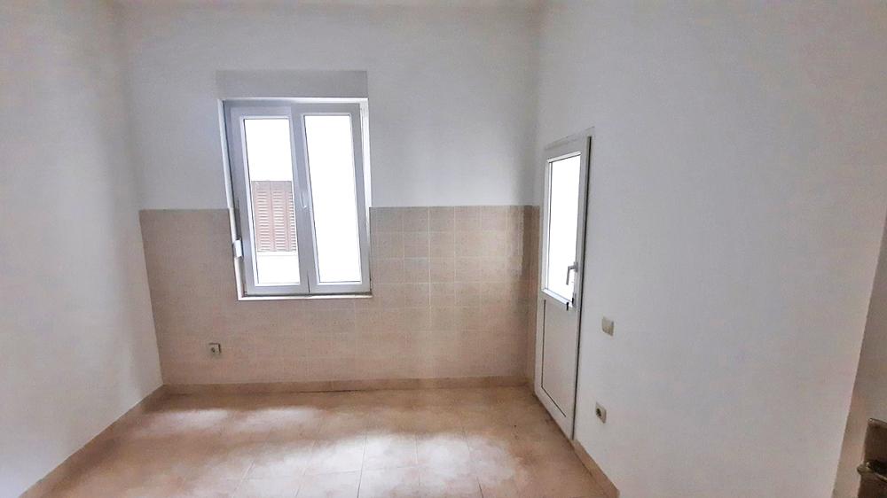 Slika 8 - Sazonova,  Lokal za izdavanje, 65m2, 800€