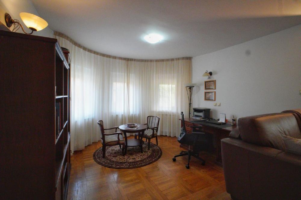 Slika 3 - Vuka Karadzica,  Kuća na prodaju, 260m2, 560.000€