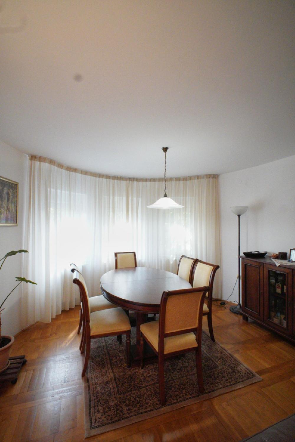 Slika 4 - Vuka Karadzica,  Kuća na prodaju, 260m2, 560.000€