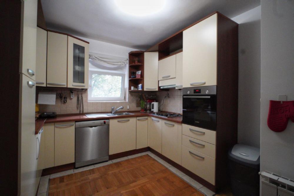 Slika 6 - Vuka Karadzica,  Kuća na prodaju, 260m2, 560.000€