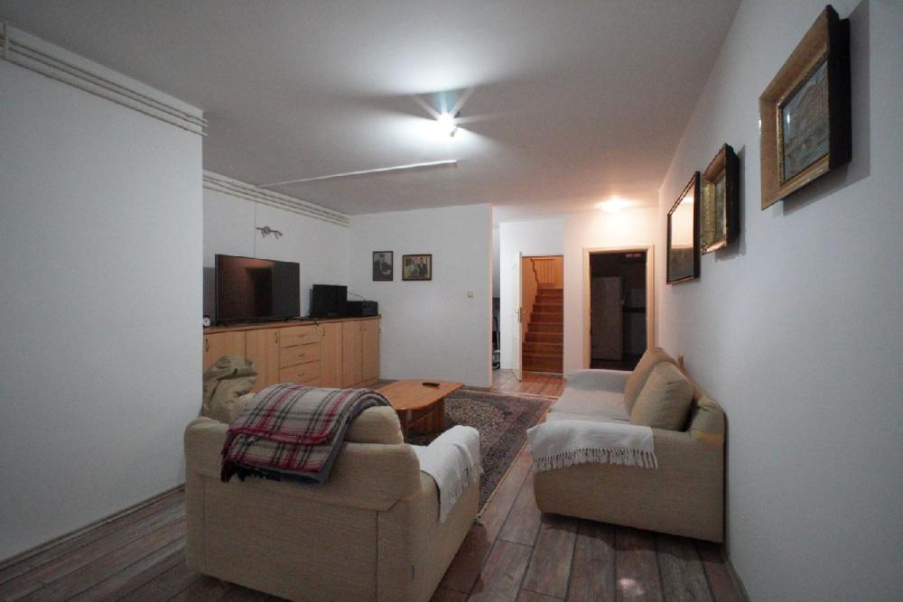 Slika 10 - Vuka Karadzica,  Kuća na prodaju, 260m2, 560.000€