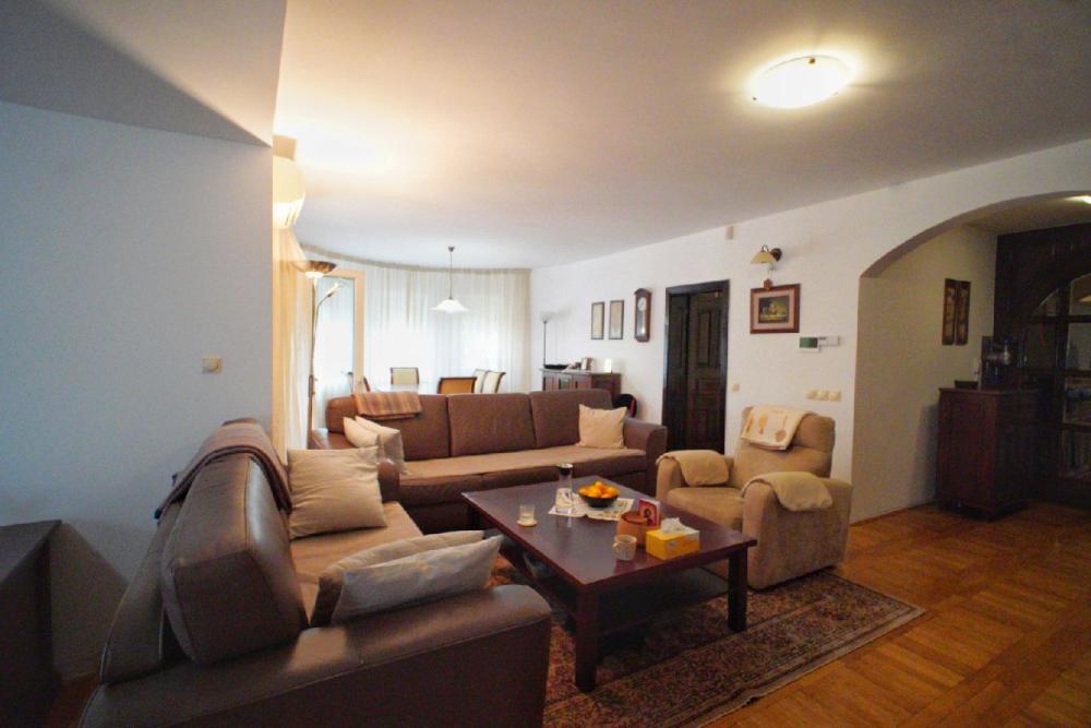 Glavna slika -Vuka Karadzica,  Kuća na prodaju, 260m2, 560.000€