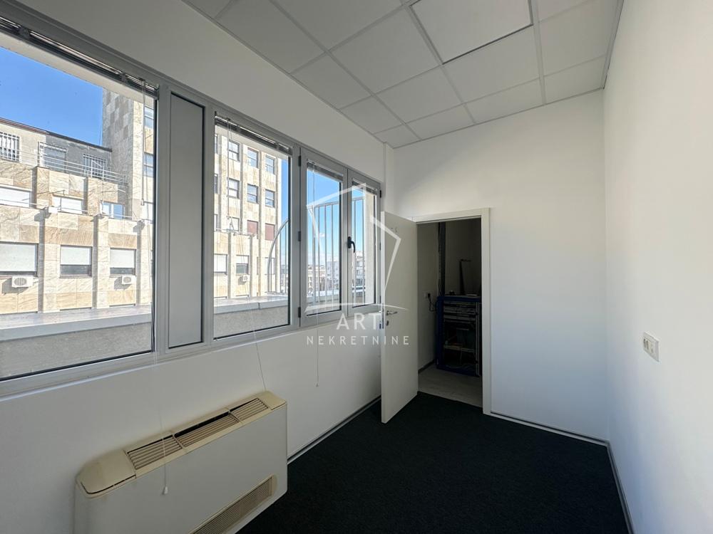 Slika 4 - Knez Mihailova,  Lokal za izdavanje, 360m2, 6.480€