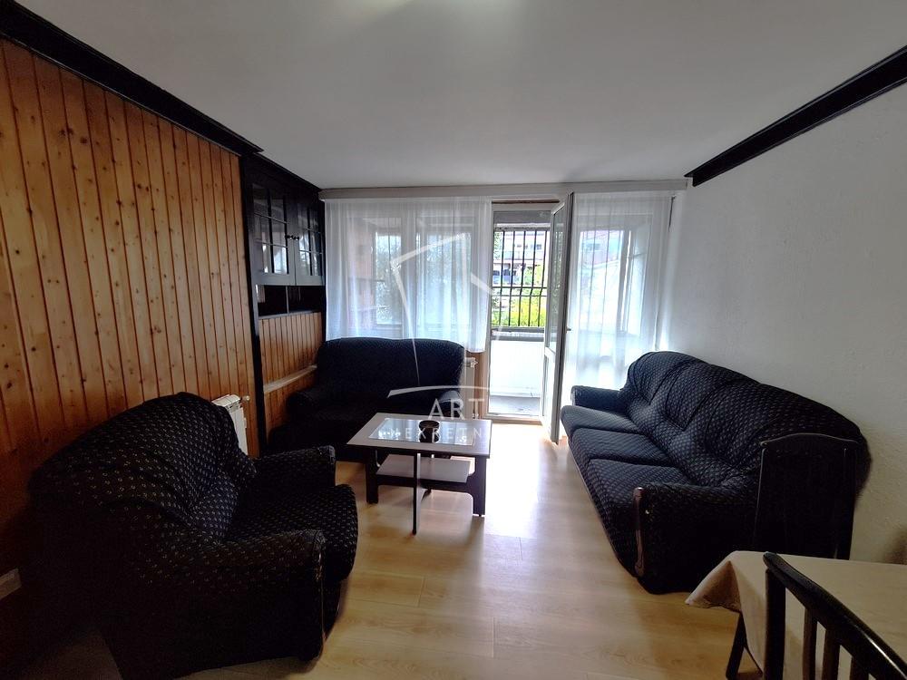 Slika 1 - Nikšićka, Trosoban stan za izdavanje, 59m2, 600€