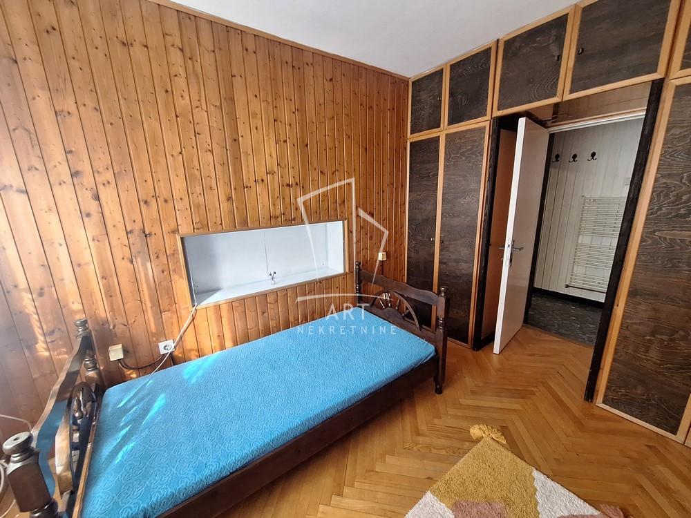 Slika 5 - Nikšićka, Trosoban stan za izdavanje, 59m2, 600€