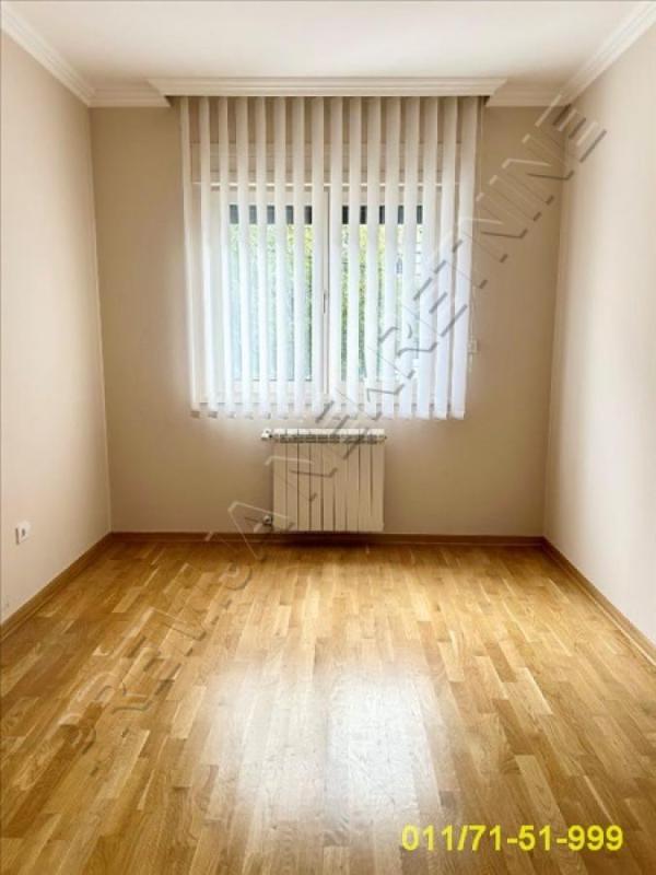 Slika 9 - Južni bulevar, Trosoban stan za izdavanje, 83m2, 1.100€